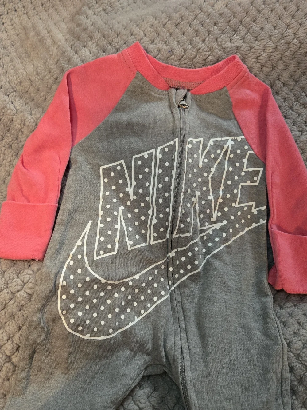 Nike Baby Girls' Grey & Pink Logo Footed One-Piece - Size Newborn